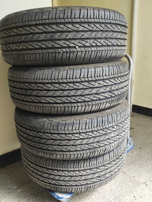 Бартер летни гуми Bridgestone 215/60R17 като нови за 225/55R16