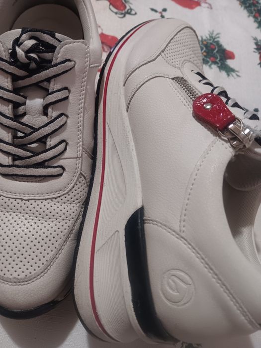 Продавам дамски сникърси