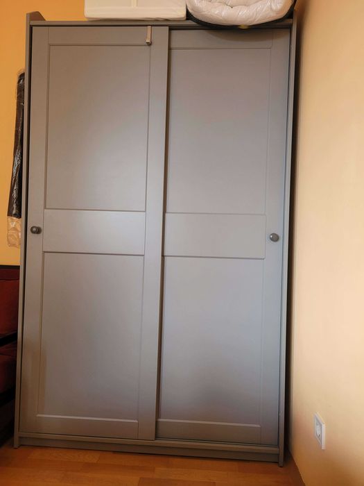 HAUGA гардероб с плъзгащи се врати