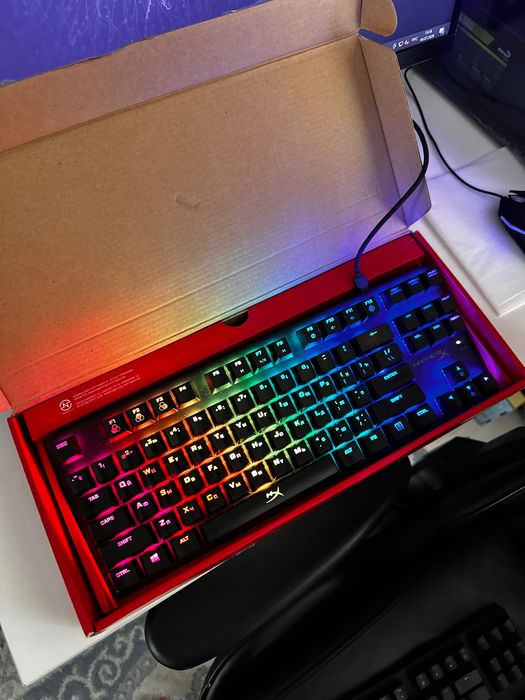 игровая клавиатура HyperX