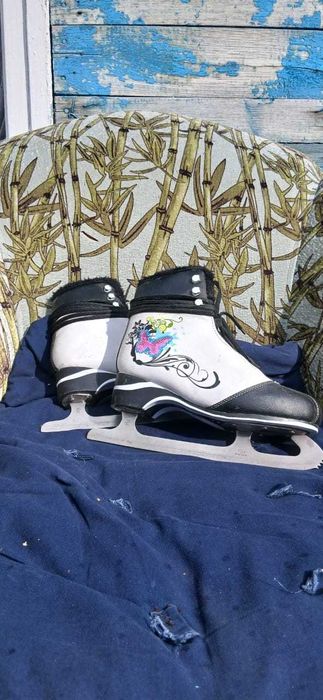 Конький для девочек