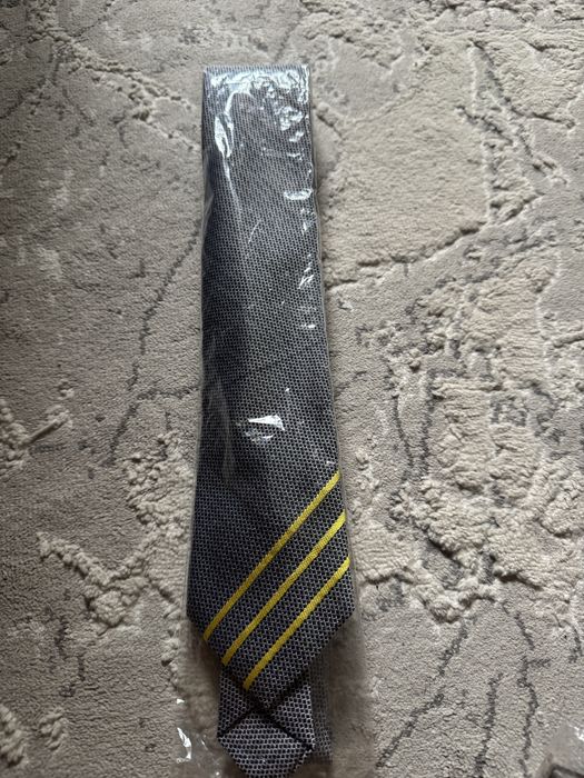 Галстук и найк С умочка