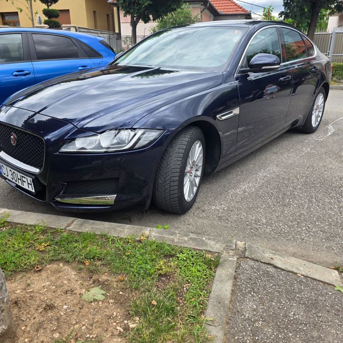 Jaguar XF  Euro  6  bord  digital 2017