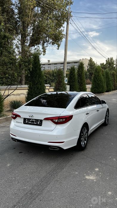 Hyundai Sonata LF