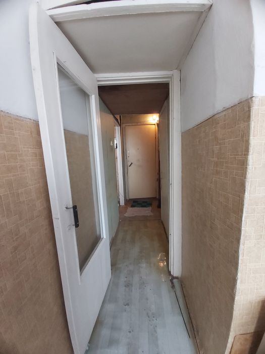 Продается 1-ком кв в Мкр.Строитель