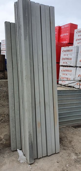 Stalpi de beton spalier turnati pe masa vibranta finisati cu etrier
