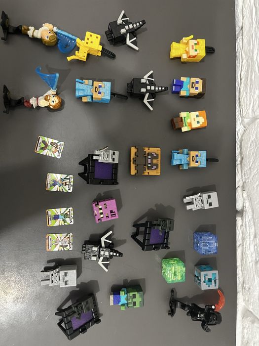 Игрушка киндер джой майнкрафт