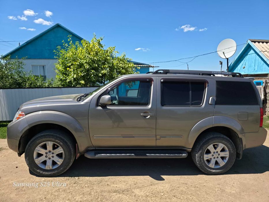 Nissan pathfinder r51