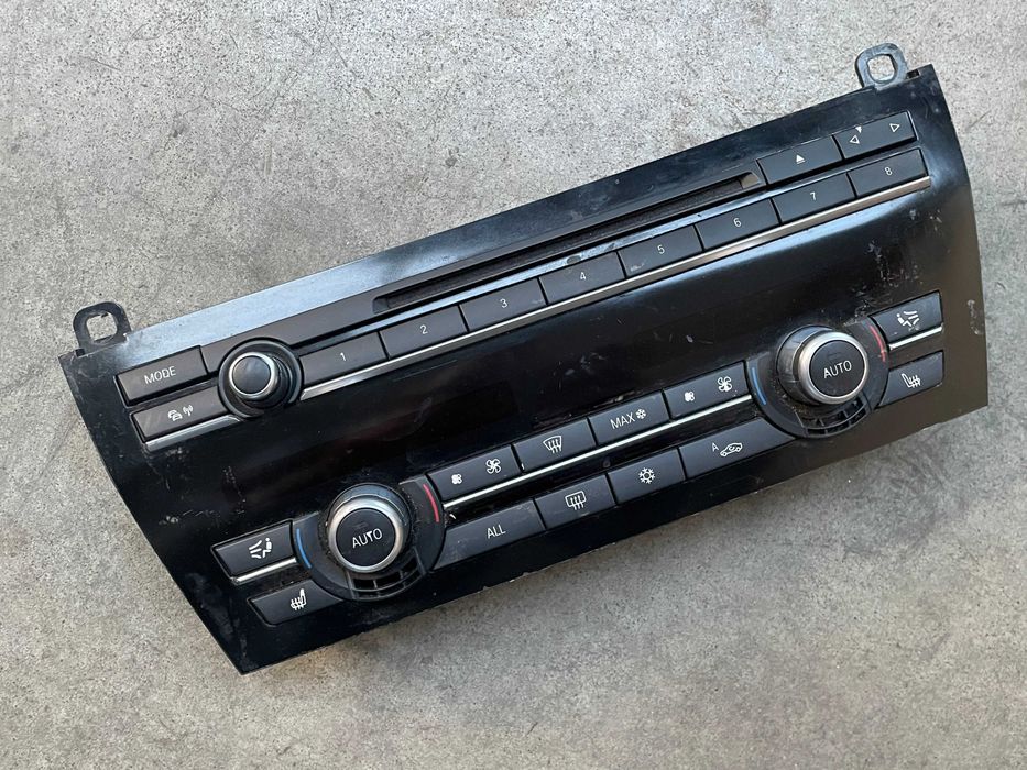 Climatronic cu incalzire in scaune Bmw seria 7 F01 - F02 cod 9241226