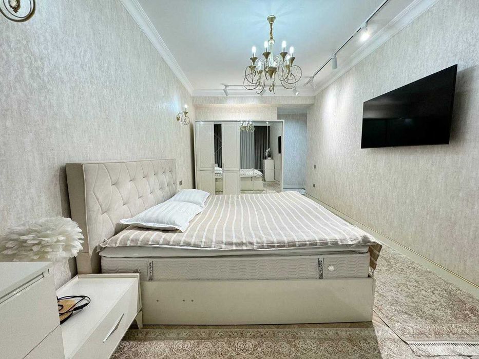 Просторная 3-комнатная квартира 175 м² с новым ремонтом на Нукусской