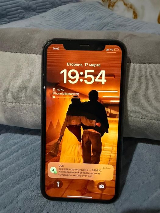 Iphone 11  128 гб 73% батарея