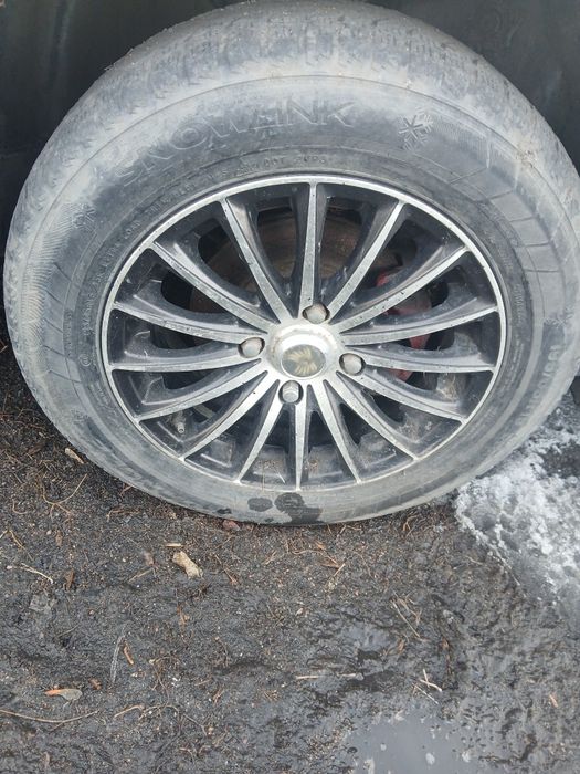 Продам диск с резина R15