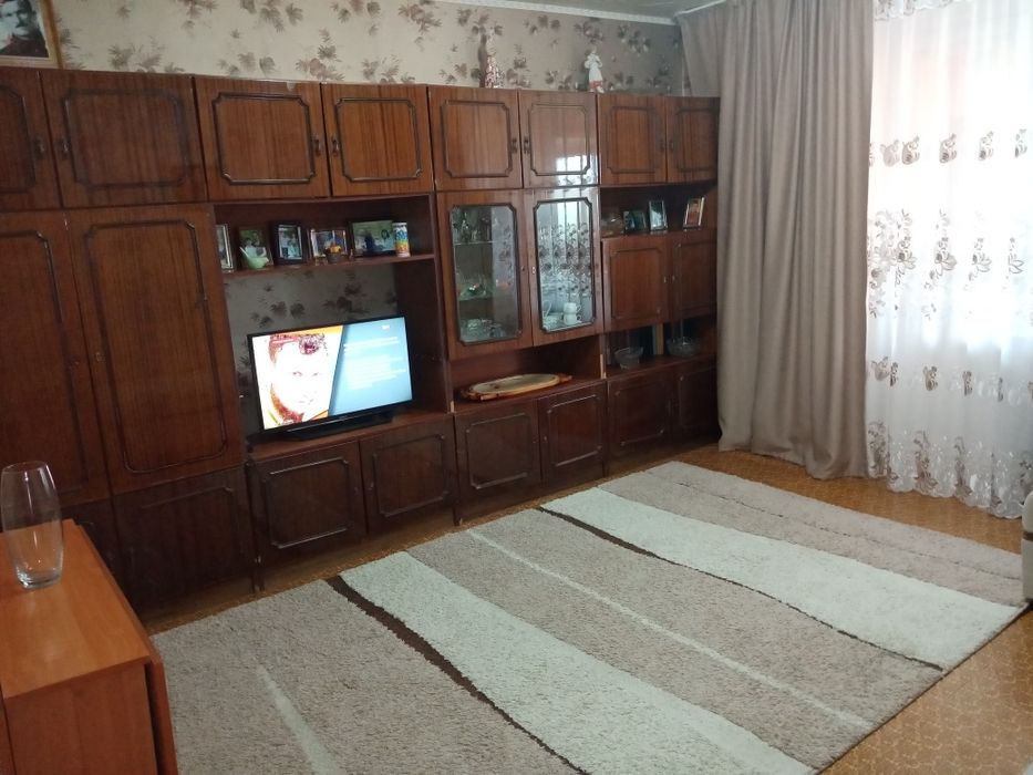 Стенка советского времени, импортного производства