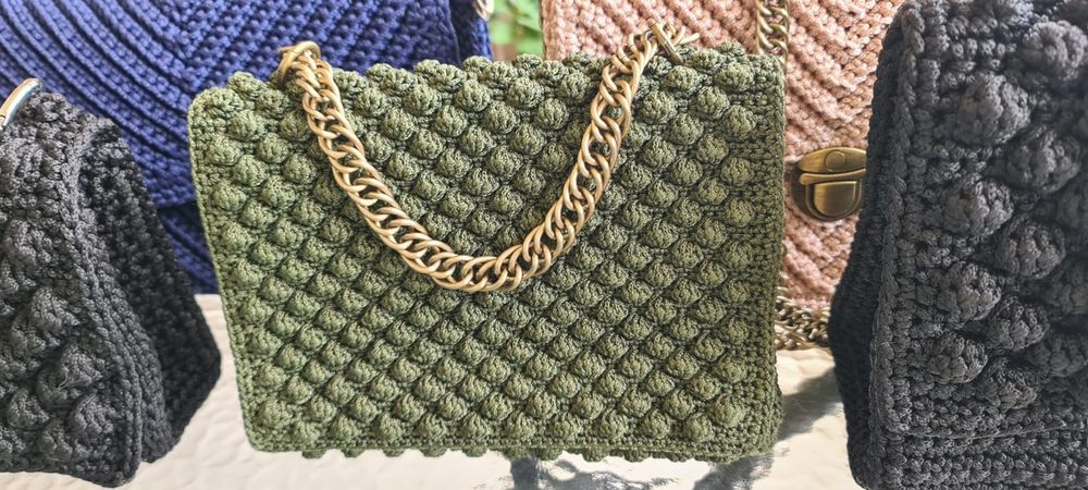 Сумки вязаные, ручная работа.