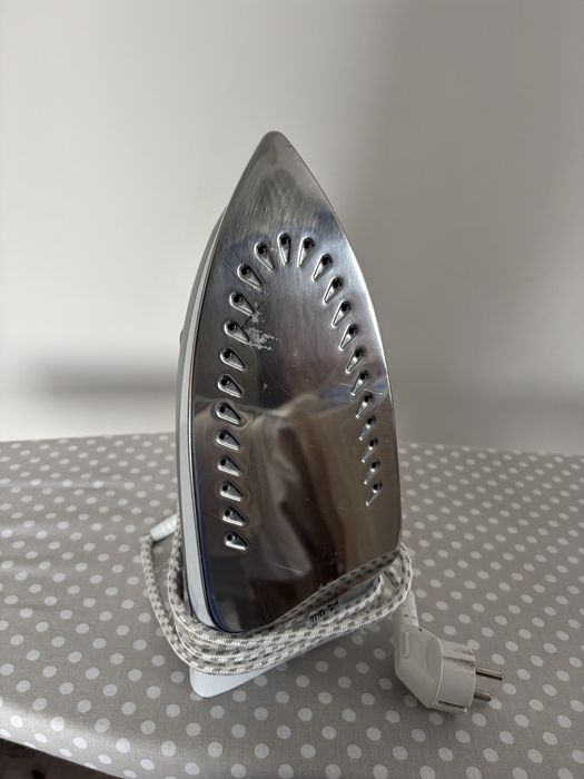 Продавам ютии