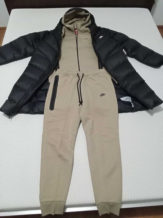 Nike windrunner parka