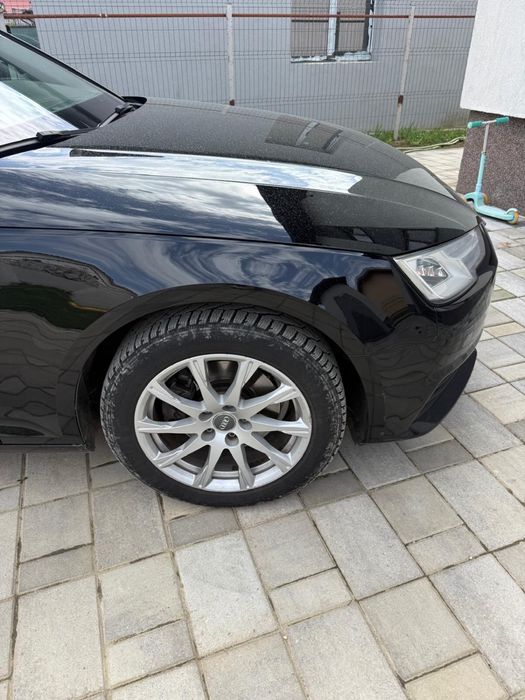 Vand Audi A4 B9 Sedan