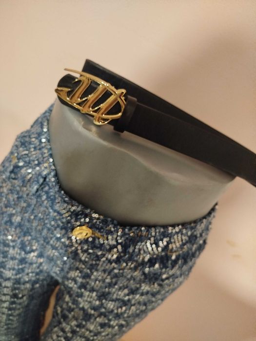 Ефектни дънки с подарък колан