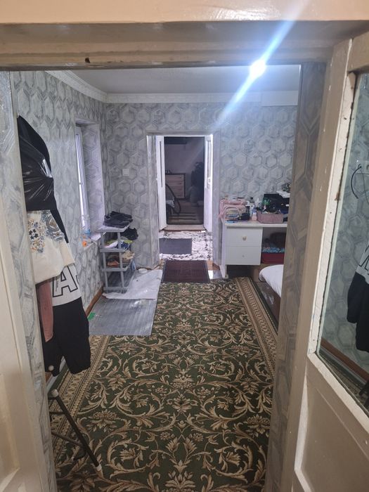 Янгийўлда 3сотиқ ховли сотилади