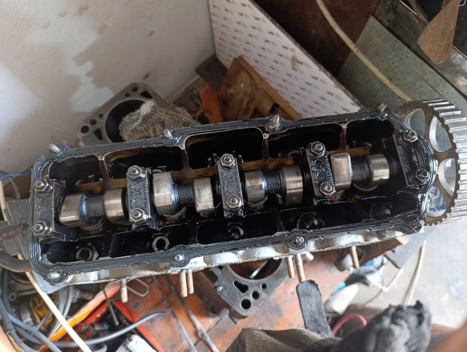 Запчасти мотора Ауди Б4 2.0 куб
