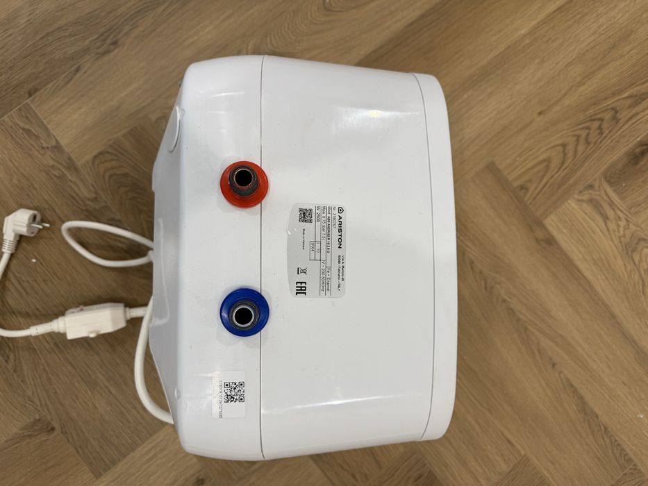 Новый Аристон 10 литров