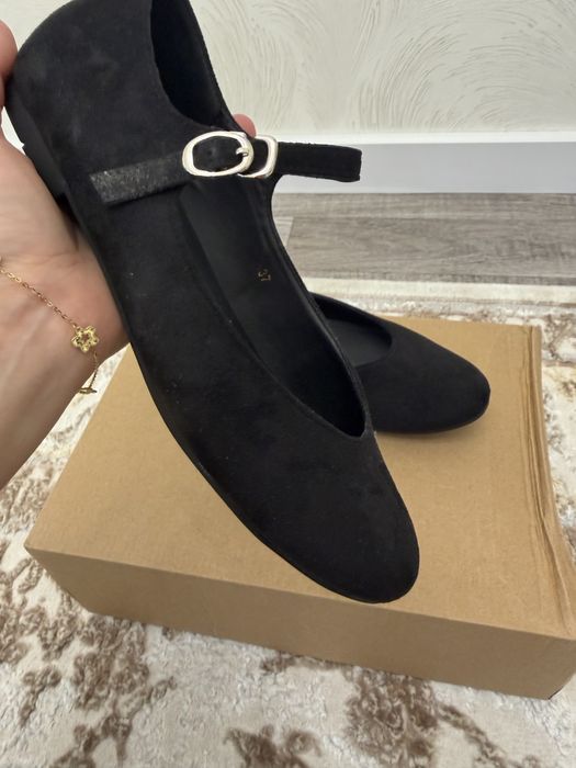 Замшевые балетки..