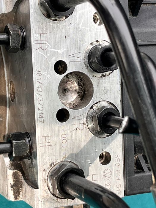 Абс модул ауди а4 б6 1,9 тди на предно