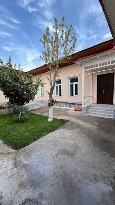 Xovli sotiladi eski shaxarda Olmozor tumanida qoshtut maxalasi