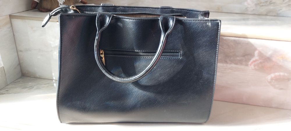 Geantă damă neagră elegantă,Coveri Colection stare foarte bună