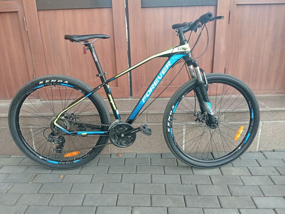 Велосипед .в отличном состоянии колеса 27.5 ТО сделано сел поехал