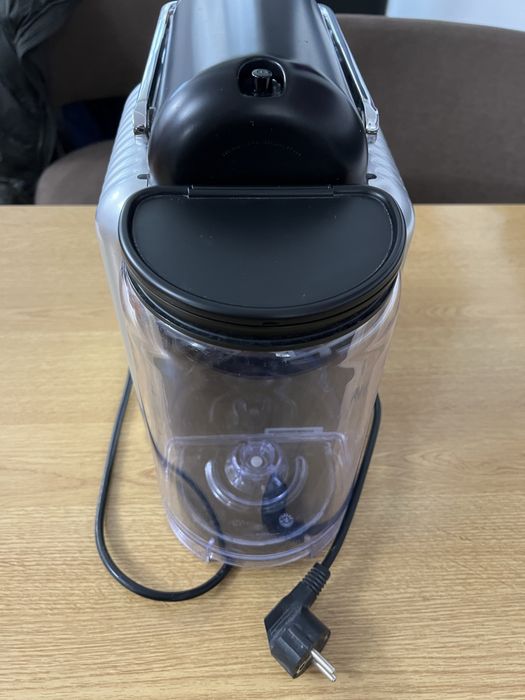 Espressor de cafea profesional Nespresso Zenius