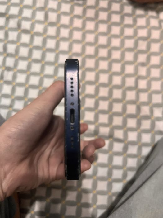 Iphone 12 с гарантий