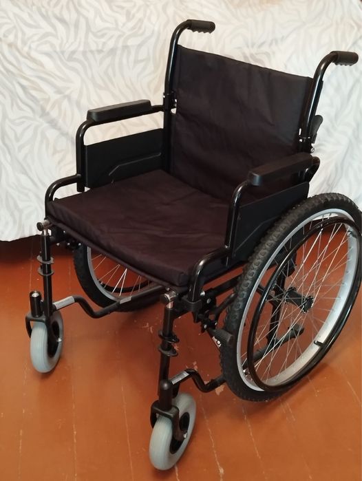 Инвалидная коляска