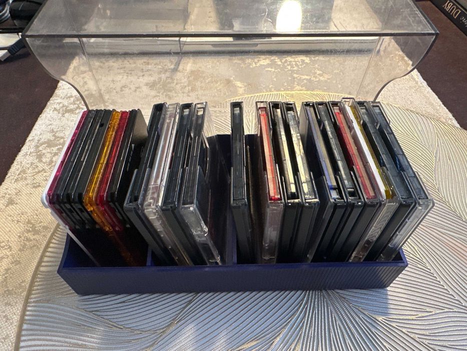 21 minidisc audio Sony, Maxell, BASF, TDK - cutie stocare, minidisc original