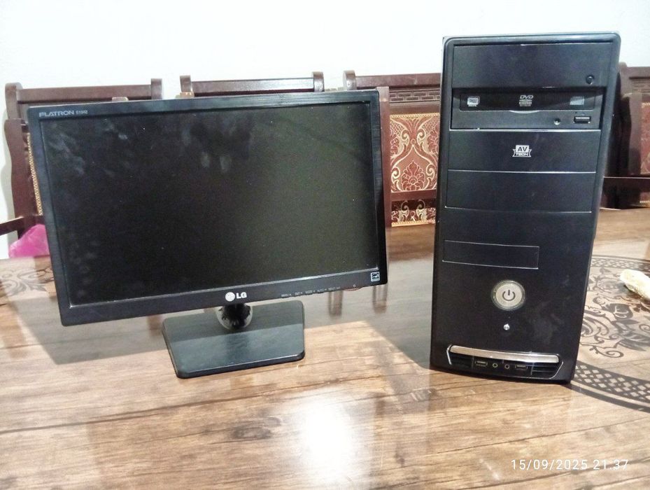 Kamyuter Avtech manitor bilan