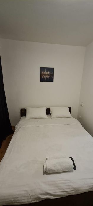 Garsoniera de închiriat