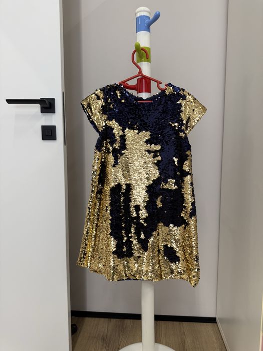 платье нарядное на Новый год на 5-6 лет