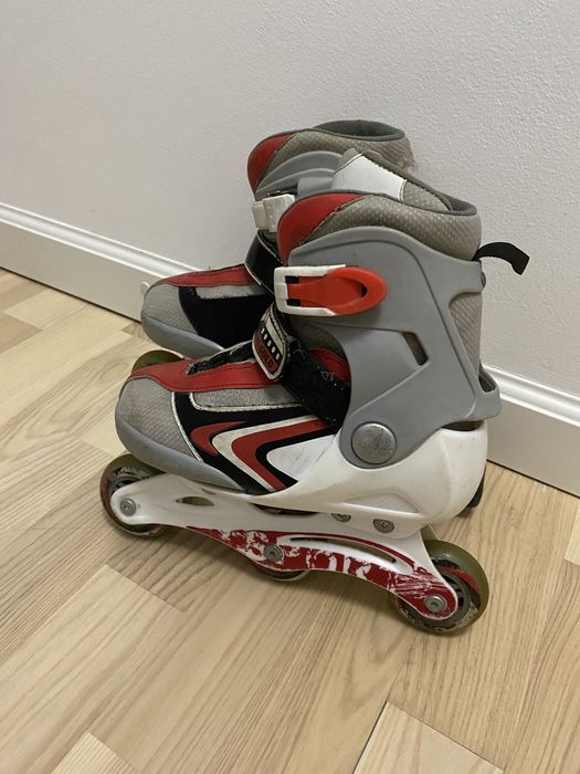 Роликовые коньки