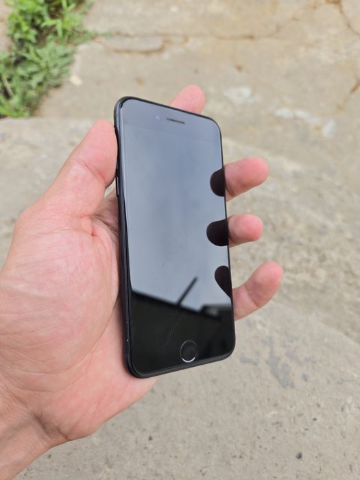 iphone se 3 gen 64gb