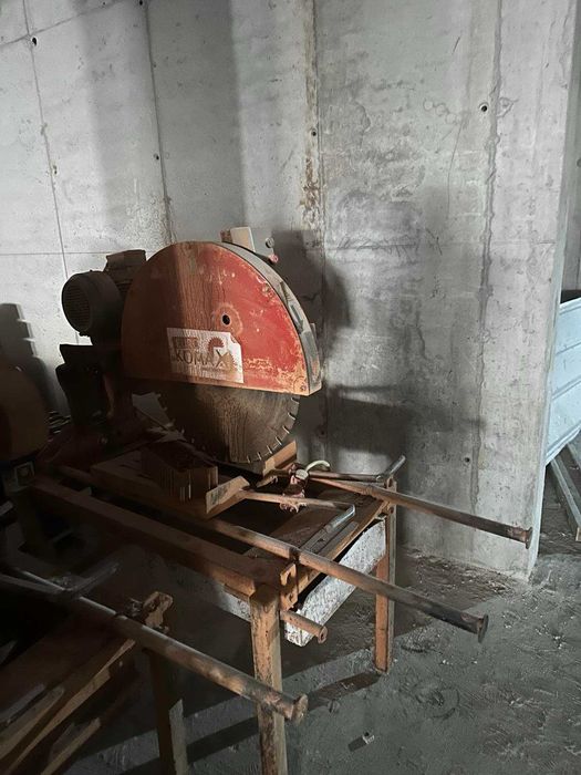 Машина Eurokomax за рязане на стр. мат. 4000W, ф 650 мм, 870 мм