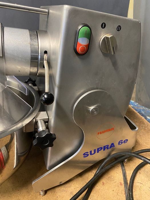 Професионален немски планетарен миксер 15 литра Feuma SUPRA 6e