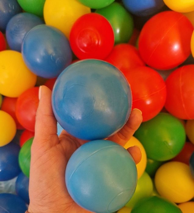 Детски надуваем басейн Intex чисто нов в кутия