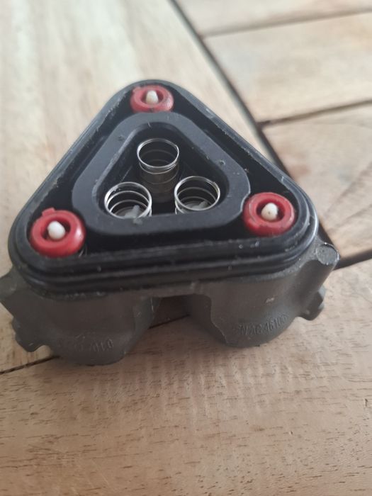 Reparam/vindem pompe karcher