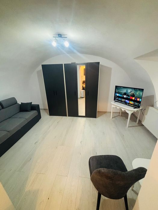 Garsonieră de închiriat