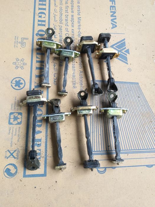 Ограничитель двери Honda cr-v 2 пок передние задние левые и прав 01-06