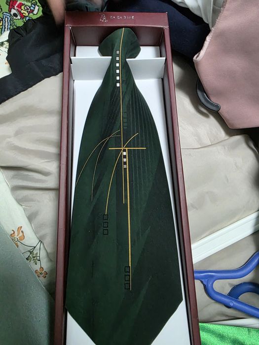 Set papion, butoni si batista. Plus cravata clasica, de colectie