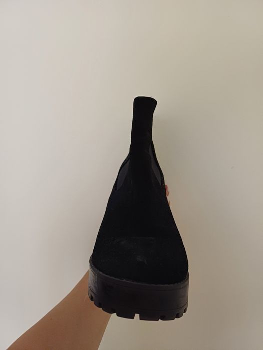 Зимни дамски боти велур - размер 41 . Висок ток.