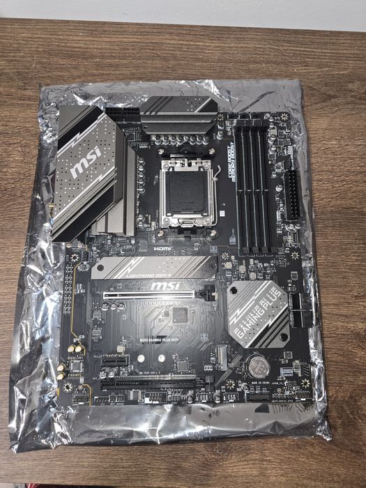 Placa de baza MSI B650 GAMING PLUS AM5