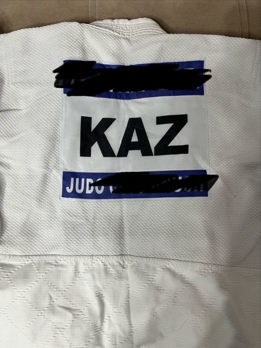 Продам кимоно для дзюдо