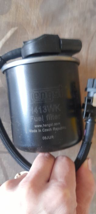 За 30 лв. Горивен филтър HENGST за Мерцедес